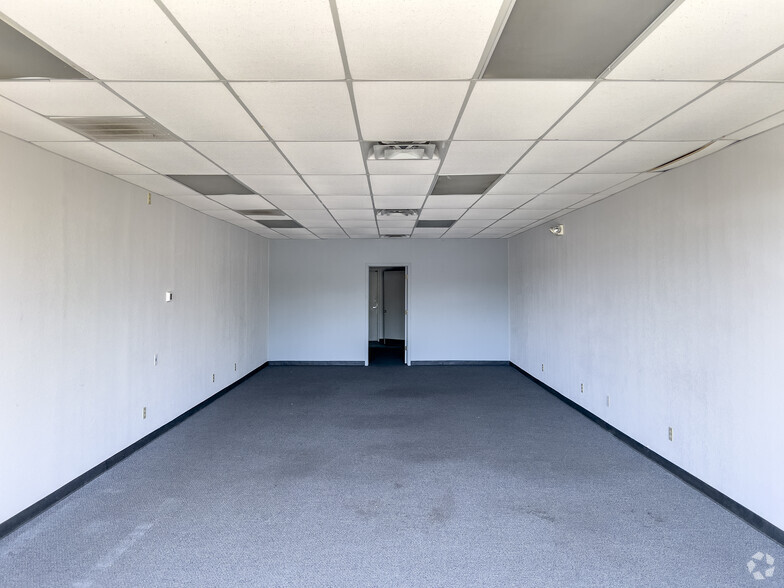 More Photos Of 8238-8356 Agora Pky, Schertz Unknown For Lease