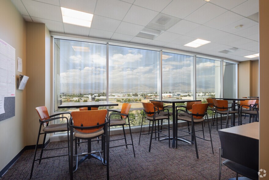 More Photos Of Hospitality Ln @ Tippecanoe, San Bernardino Unknown For Lease