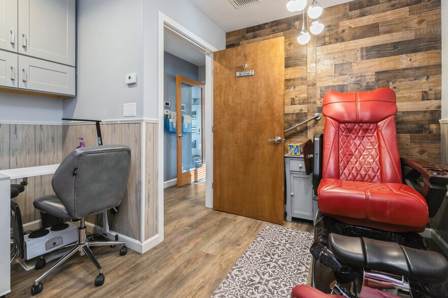 More Photos Of 1420 Montauk Hwy, Oakdale Medical For Lease