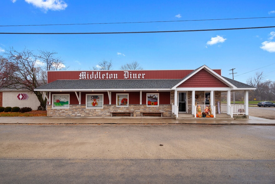 Primary Photo Of 125 N Newton St, Middleton Restaurant For Sale