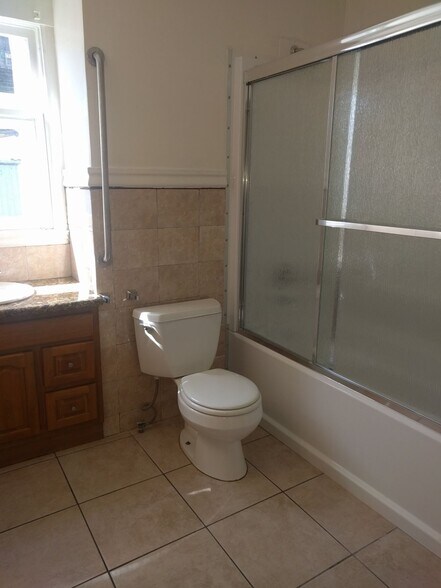 More Photos Of 3227-3231 Telegraph Ave, Oakland Apartments For Sale