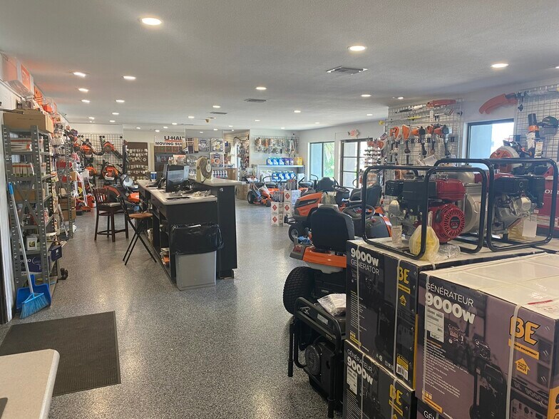 More Photos Of 25115 Marion Ave, Punta Gorda Warehouse For Sale