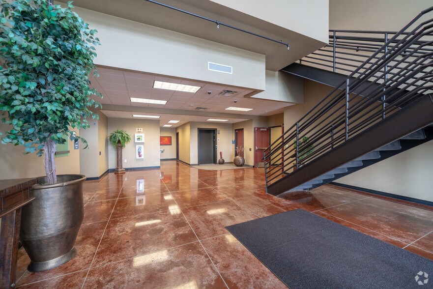 More Photos Of 8147 Globe Dr, Woodbury Medical For Lease