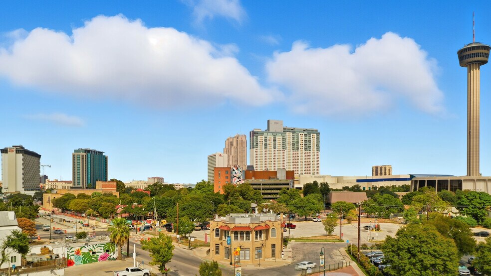 More Photos Of 604 S Alamo St, San Antonio Freestanding For Sale