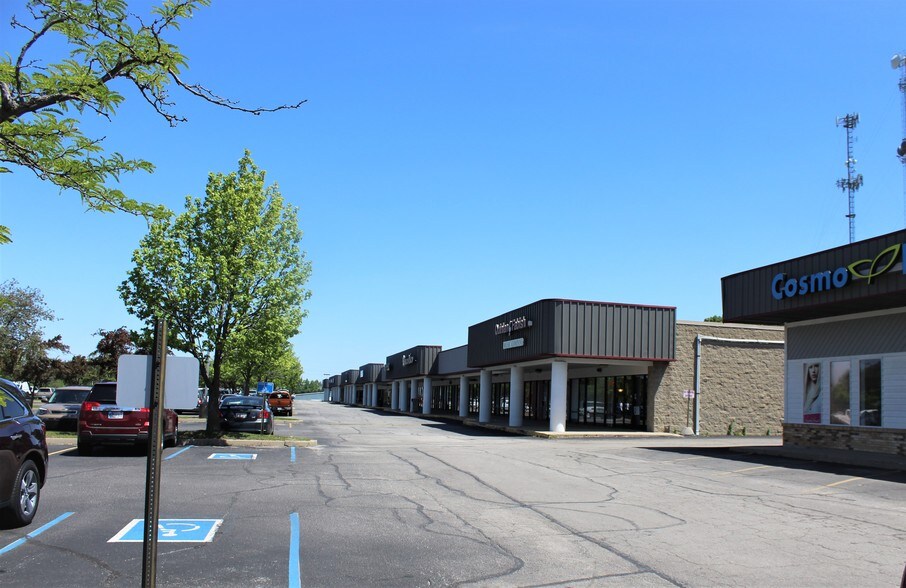 More Photos Of 1221-1407 Sagamore Pky N, Lafayette Unknown For Lease