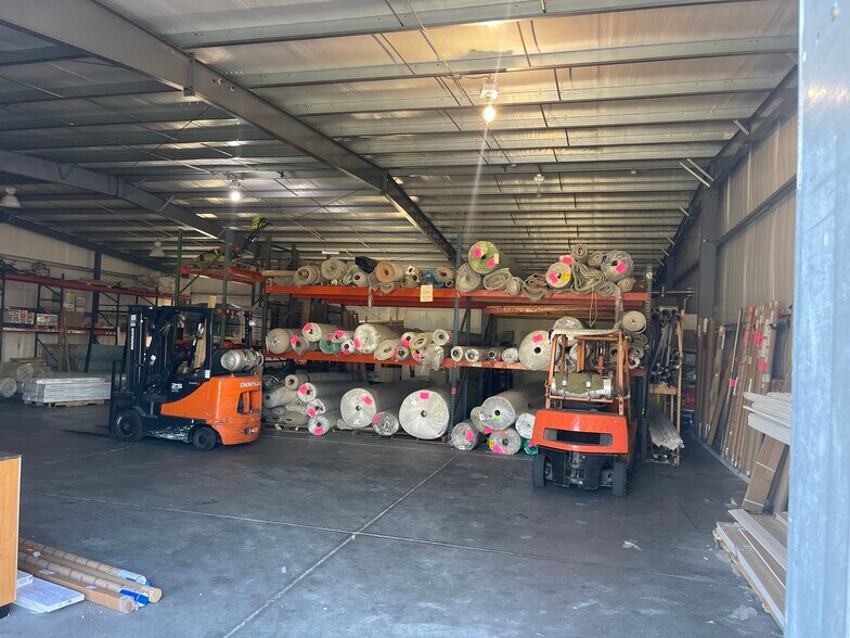 More Photos Of 1817 Greenleaf Ln, Leesburg Light Distribution For Sale