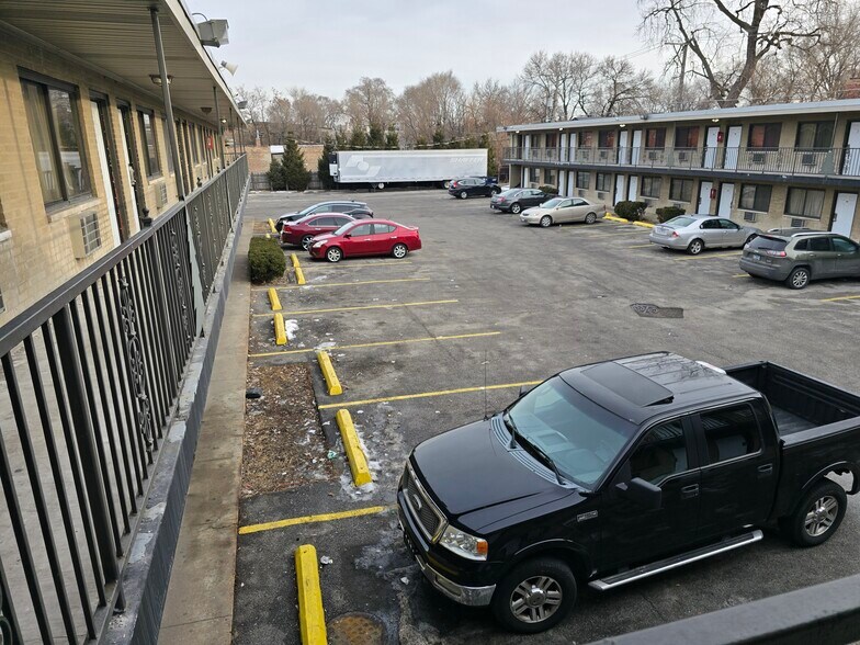 More Photos Of 6535 S King Dr, Chicago Hotel For Sale