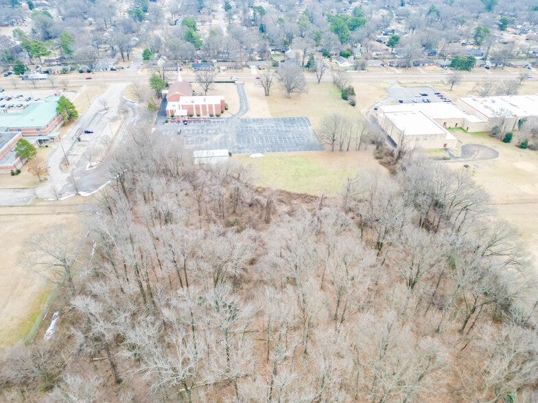 More Photos Of 3411 Covington Pike, Memphis Religious Facility For Sale