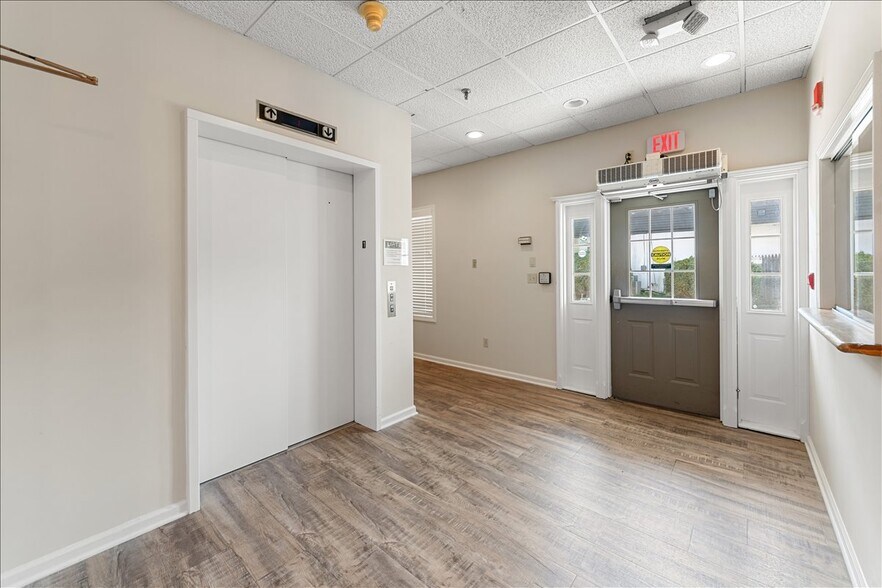 More Photos Of 2119 Post Rd, Fairfield Medical For Sale