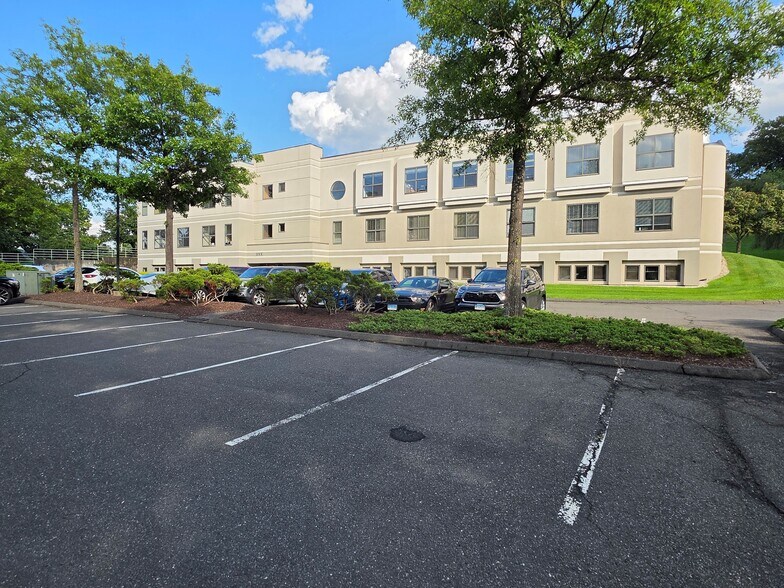 Primary Photo Of 1 Pomperaug Office Park, Southbury Medical For Sale