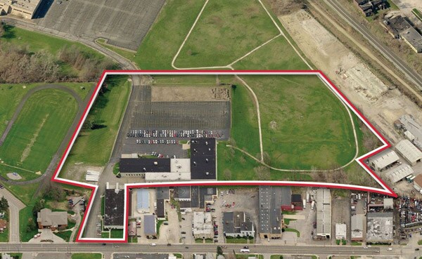 More Photos Of 557 E Tallmadge Ave, Akron Warehouse For Lease