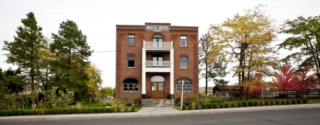 More Photos Of 40 SE Heimrich St, Dufur Hotel For Sale