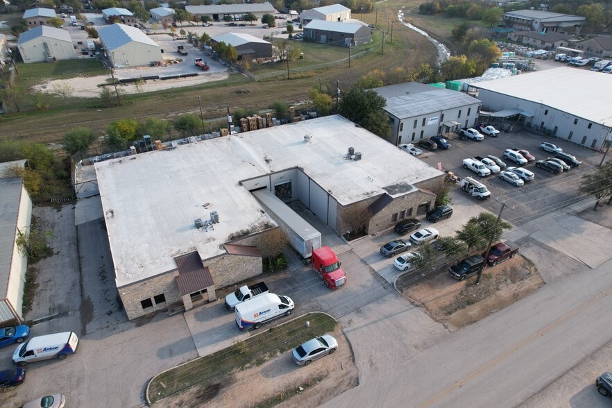 More Photos Of 13726-13730 Lookout Rd, San Antonio Light Distribution For Sale