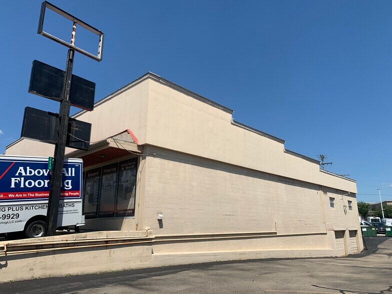 More Photos Of 3030 Kettering Blvd, Moraine General Retail For Sale