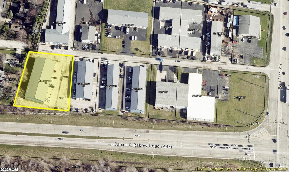 More Photos Of 470 Jennings Dr, Lake In The Hills Service For Lease