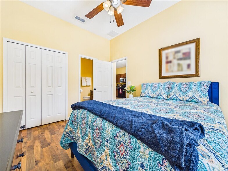 More Photos Of 100 Pilothouse Ct, Palatka Multifamily For Sale