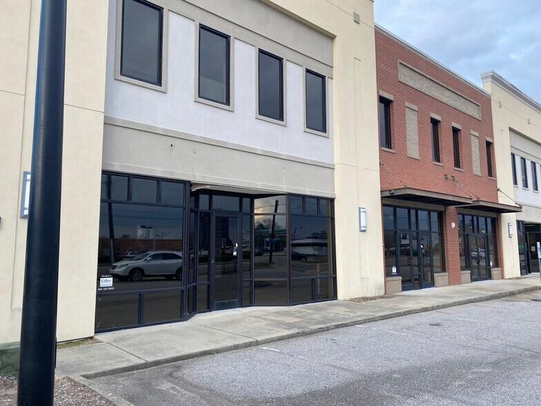 More Photos Of 150 Rowan St, Fayetteville Office For Sale