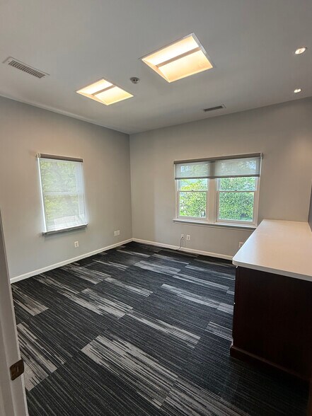 More Photos Of 4200 Evergreen Ln, Annandale Medical For Sale