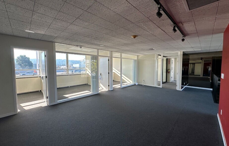 More Photos Of 1648 Gilbreth Rd, Burlingame Office For Lease