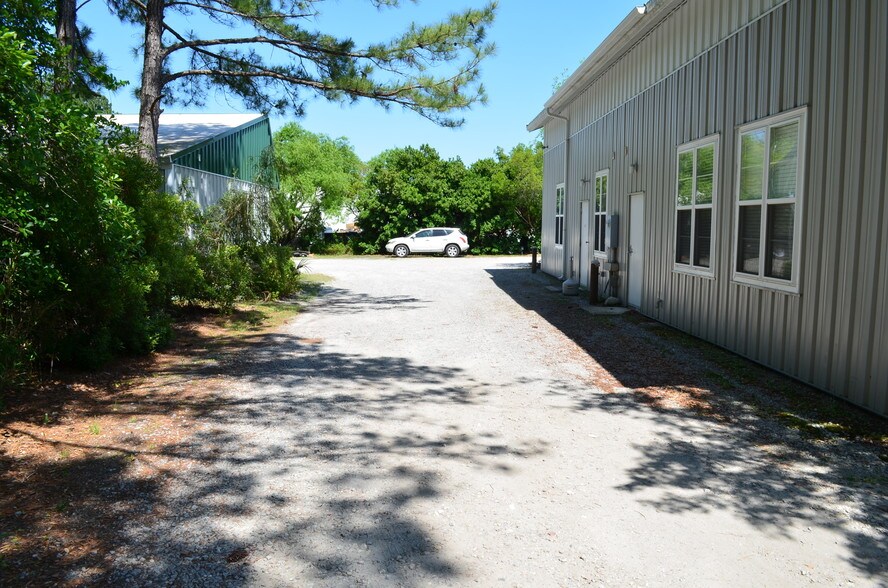 More Photos Of 326 Browns Cove Rd, Ridgeland Office For Sale