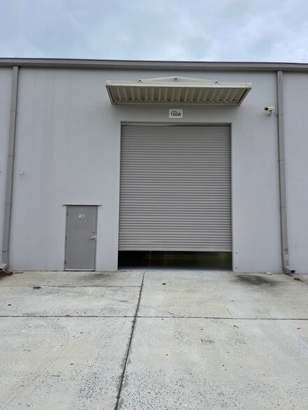 More Photos Of 6457 Hazeltine National Dr, Orlando Warehouse For Sale