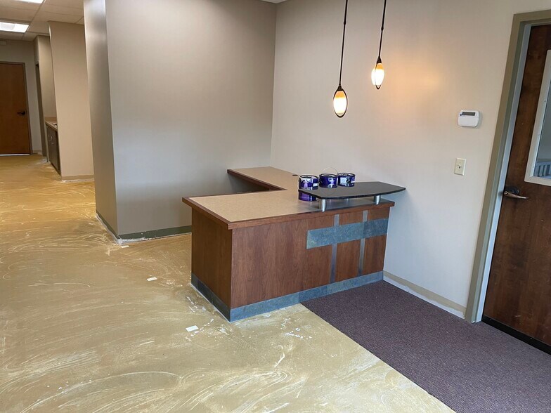 More Photos Of 1335 Corporate Center Curv, Saint Paul Medical For Lease