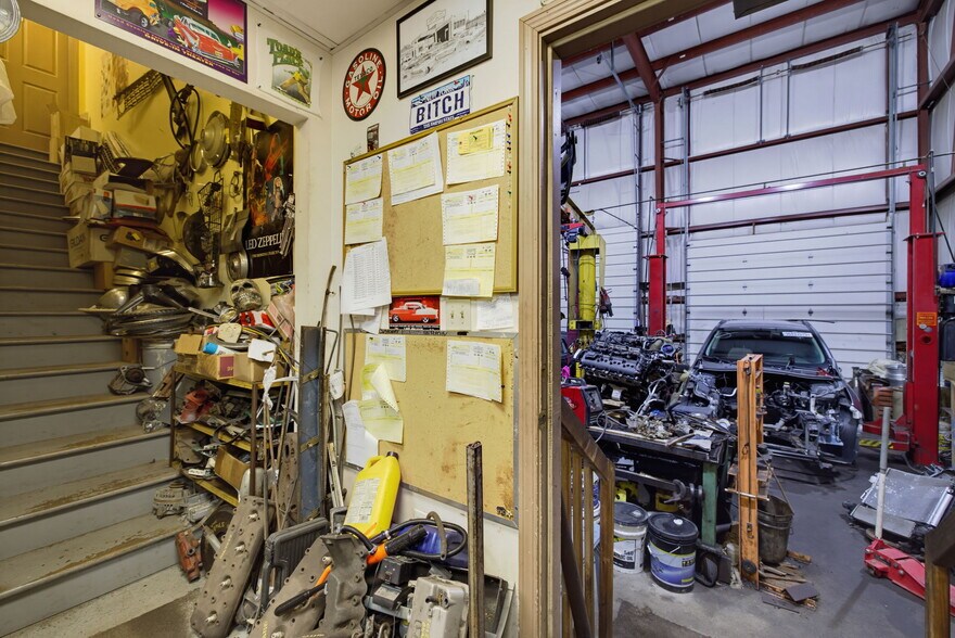 More Photos Of 428 Railroad St, Thomaston Industrial For Sale