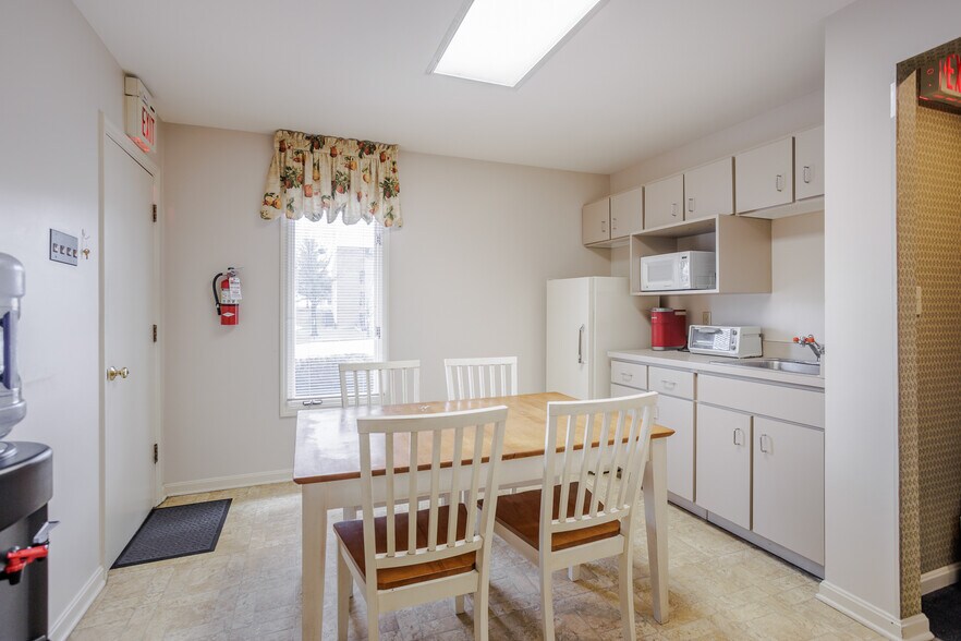 Primary Photo Of 230-236 Thomas More Pky, Crestview Hills Medical For Sale