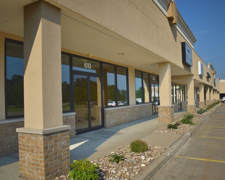 More Photos Of 623 Silver Springs Rd, Cape Girardeau Unknown For Lease