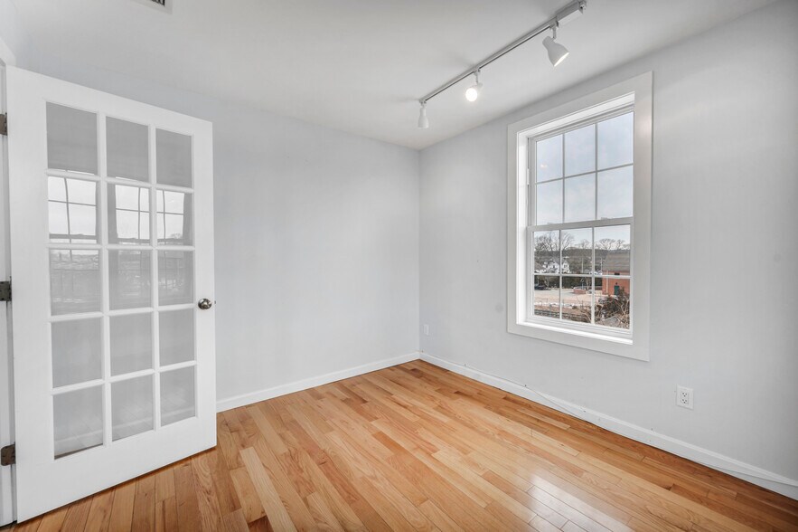 More Photos Of 4 Broadway Avenue Ext, Mystic Office For Sale