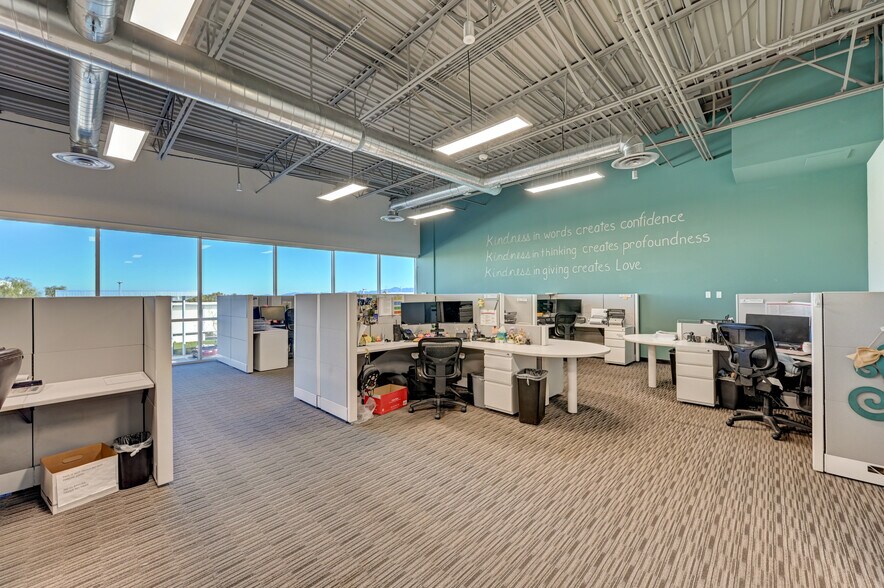 More Photos Of 8906 Spanish Ridge Ave, Las Vegas Office For Sale