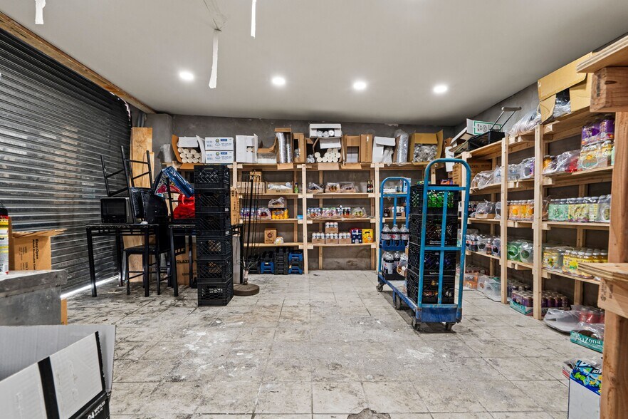 More Photos Of 40-44 Warren Street, Staten Island Convenience Store For Lease