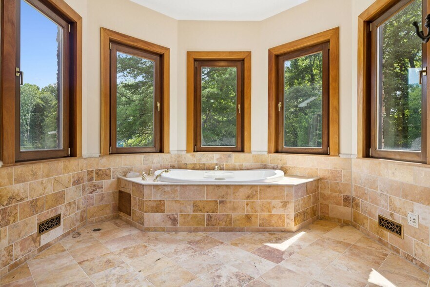 More Photos Of 1374 Peter Pond Rd, Ashland City Lodge Meeting Hall For Sale