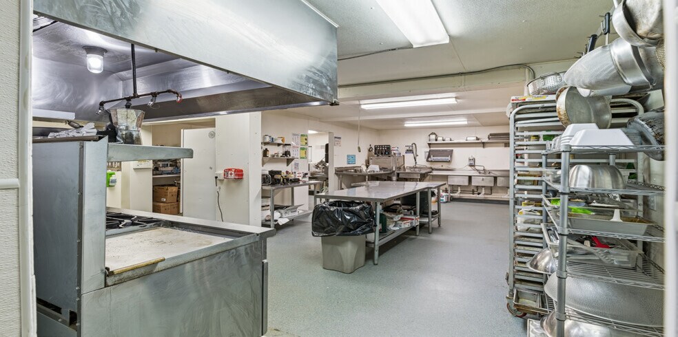More Photos Of 15747 State Highway 7, Lyons Lodge Meeting Hall For Lease