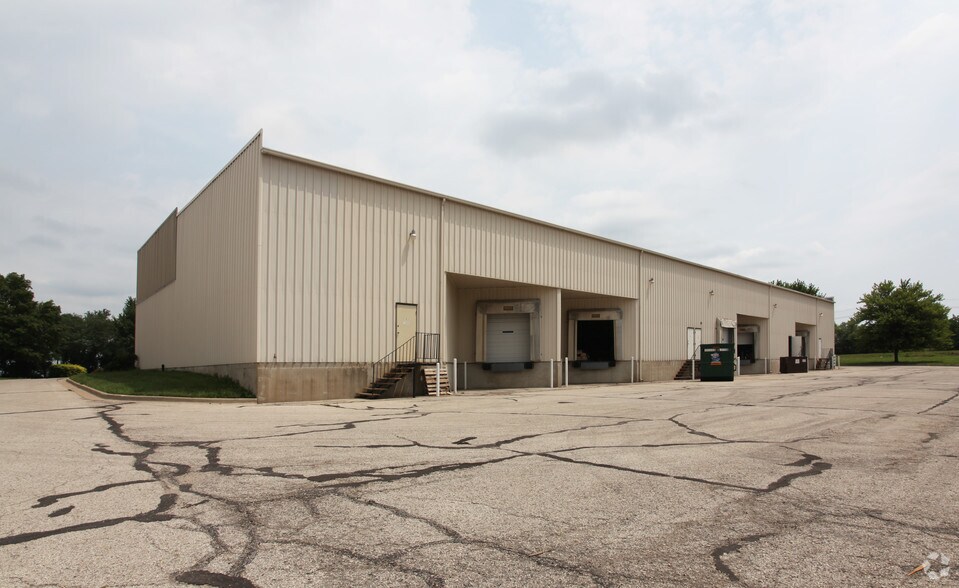 More Photos Of 19915 W 161st St, Olathe Warehouse For Lease