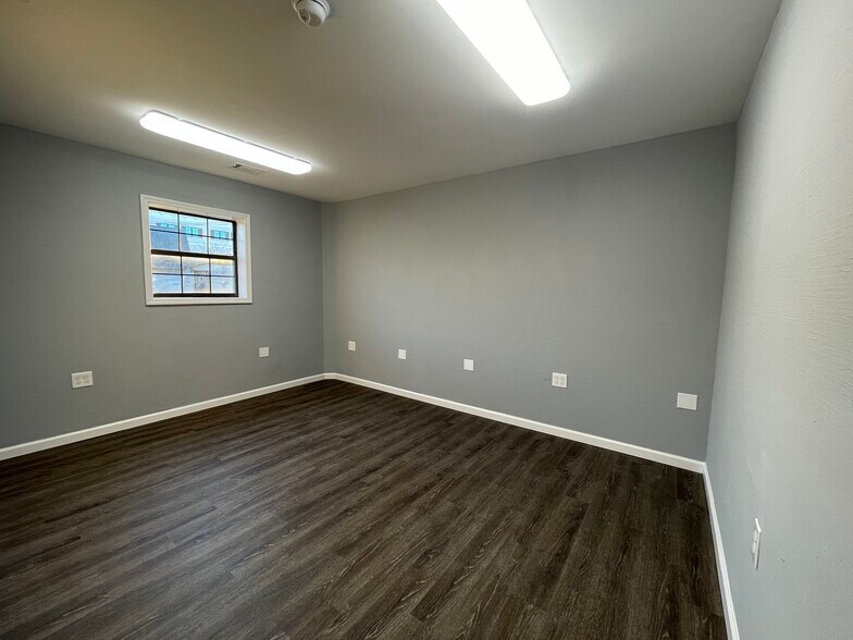 More Photos Of 815 E 66th St, Savannah Medical For Lease