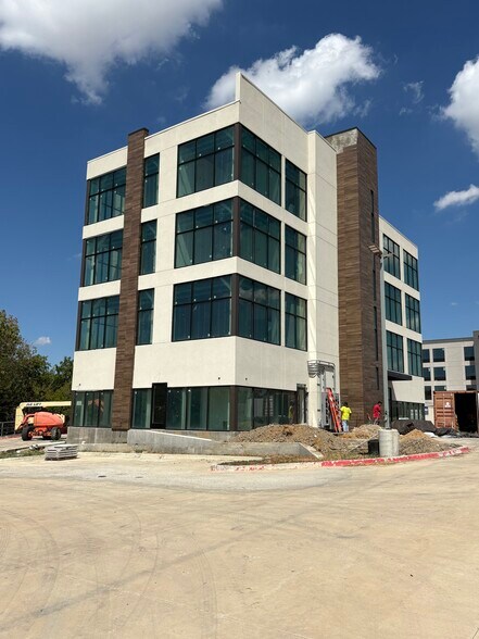 Primary Photo Of 851 N Central, McKinney Medical For Sale