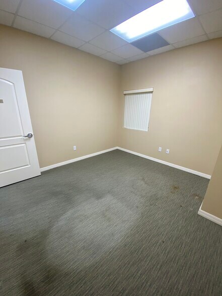 More Photos Of 1425 Hand Ave, Ormond Beach Medical For Lease