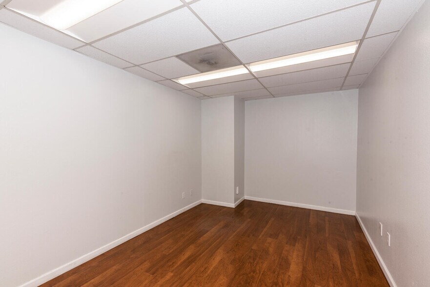 More Photos Of 266 S Magnolia Ave, El Cajon Office For Lease