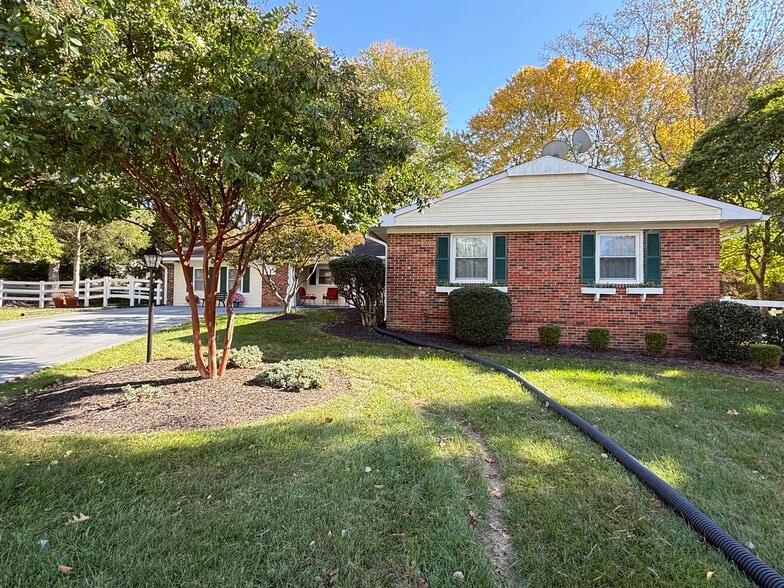 More Photos Of 4 Broomall Ct, Silver Spring Congregate Senior Housing For Sale