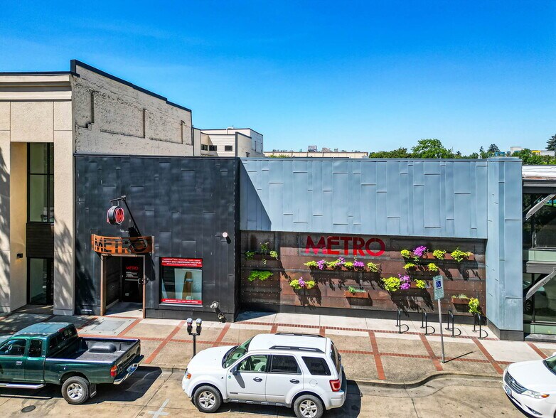 Primary Photo Of 856-888 Willamette St, Eugene General Retail For Lease