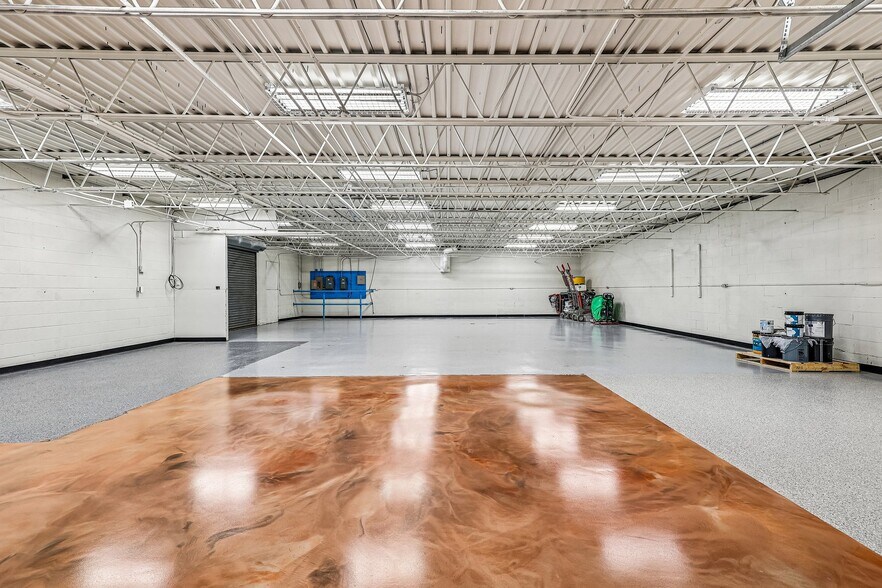 More Photos Of 5558 Wadsworth Rd, Dayton Warehouse For Sale