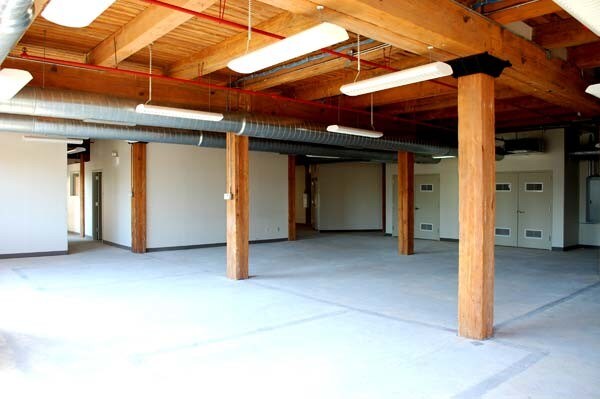 More Photos Of 700 N Sacramento Blvd, Chicago Loft Creative Space For Lease