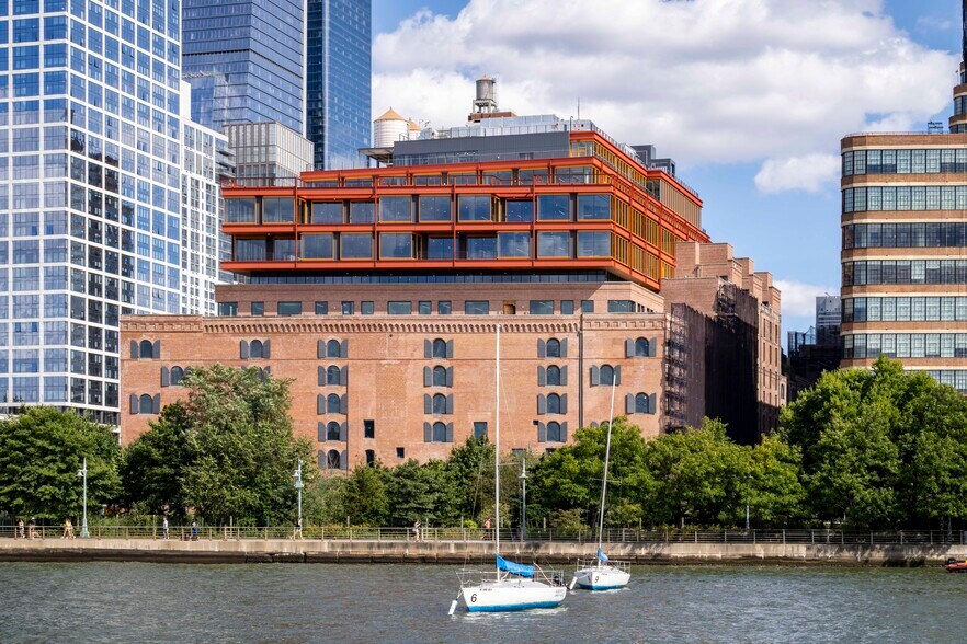 Primary Photo Of 271 11th Ave, New York Office For Lease
