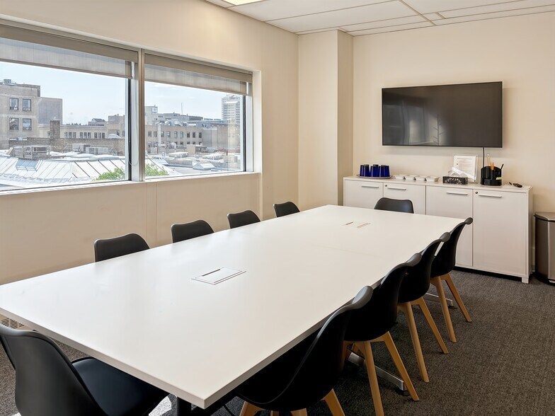 More Photos Of 111 2 Ave S, Saskatoon Coworking Space