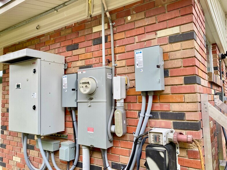 More Photos Of 1307 Highway 11 S, Picayune Specialty For Sale