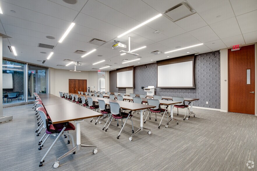 Photo of 9th Floor Ste 920