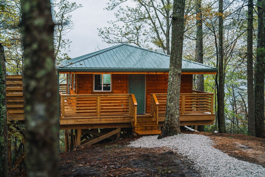 More Photos Of 250 Wood Thrush Lane, Rogers Specialty For Sale