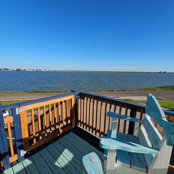 More Photos Of 1325 Broadway St, Rockport Apartments For Sale