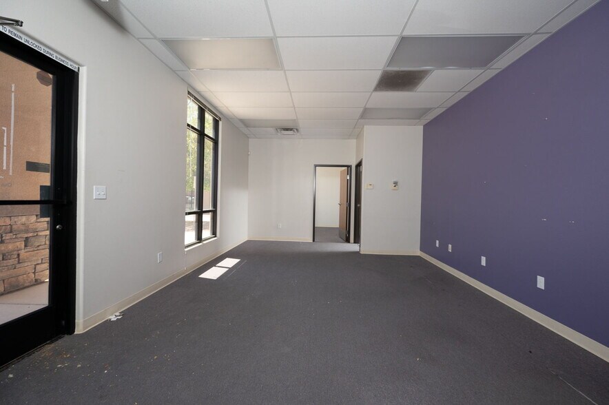 More Photos Of 2500 Canyon Rd, Bullhead City Medical For Lease